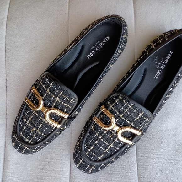 NWOT Kenneth Cole Black Plaid and Gold Women's Loafers_10 - Picture 3 of 6